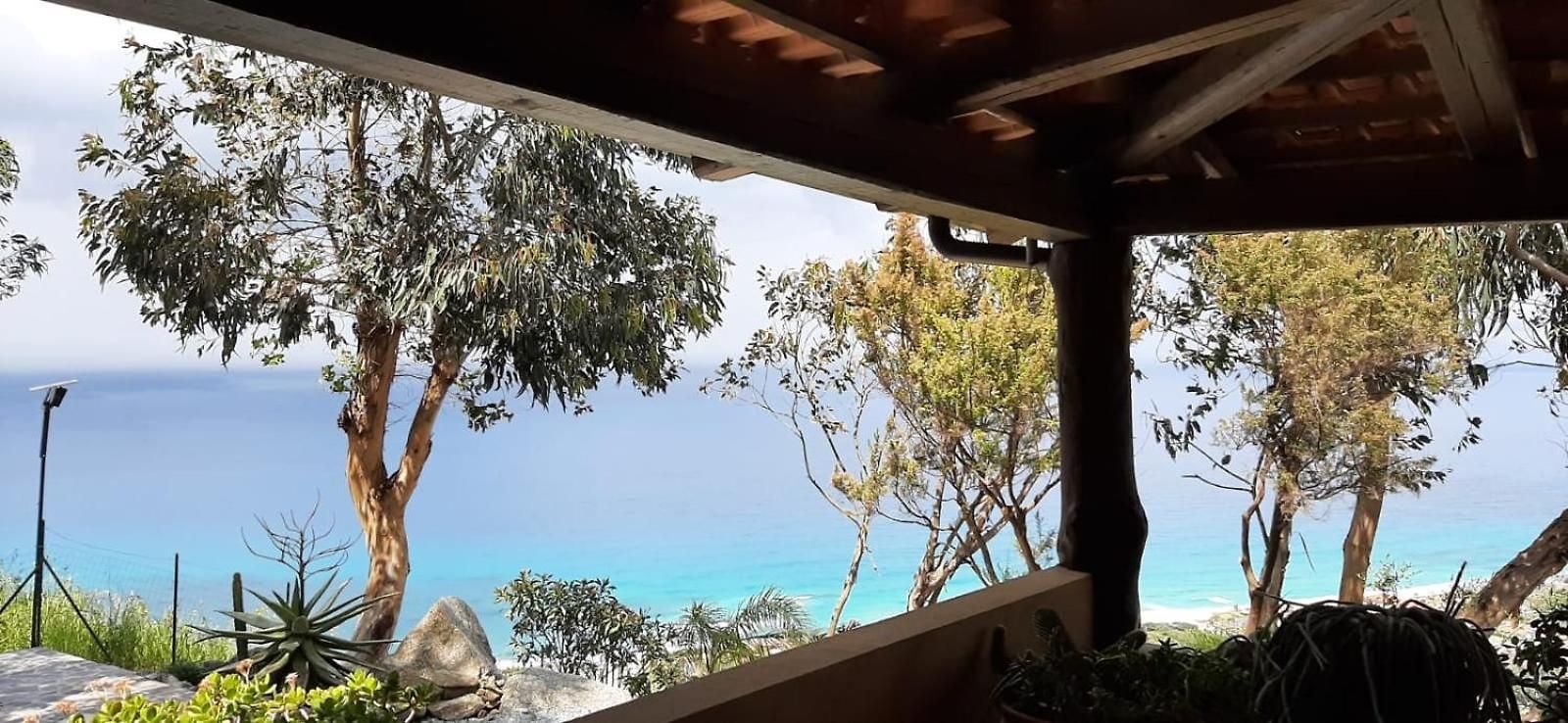 APPARTAMENTO CON GIARDINO PANORAMA MARE MOZZAFIATO