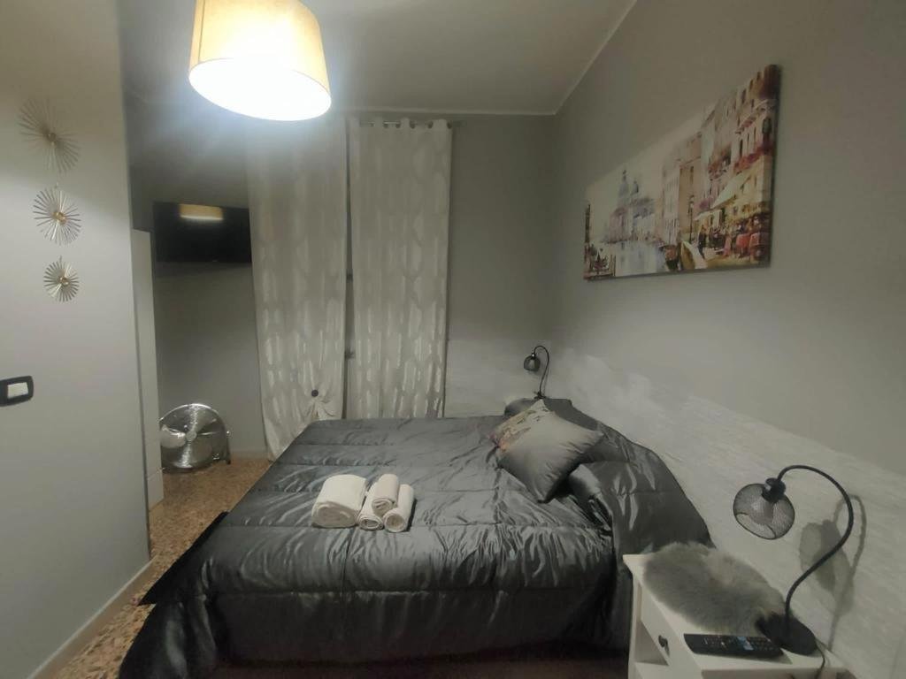 Al centro, VICINO OSPEDALE PUGLIESE DULBECCO E STADIO NICOLA CERAVOLO