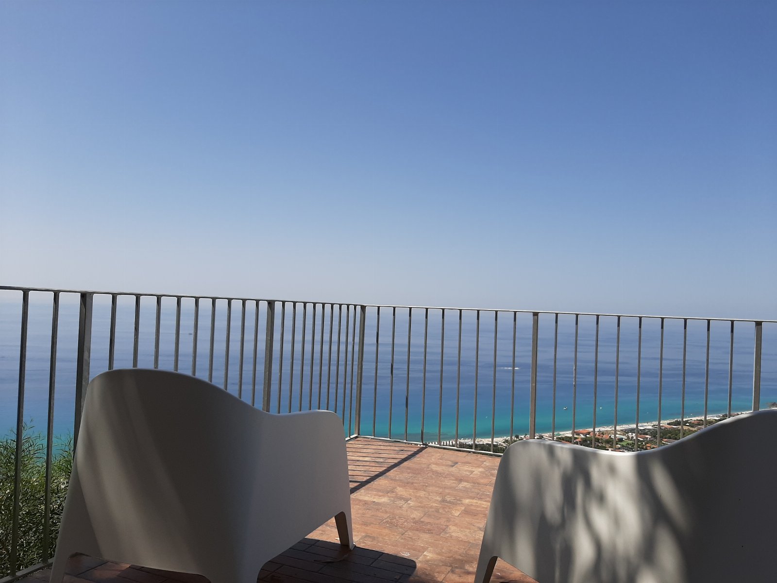 APPARTAMENTO CON GIARDINO PANORAMA MARE MOZZAFIATO