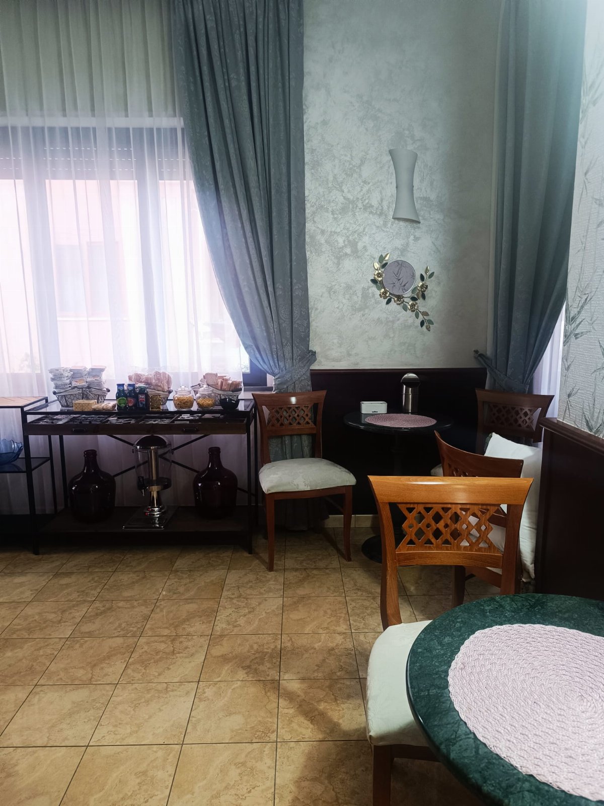 hotel nel centro storico con giardino