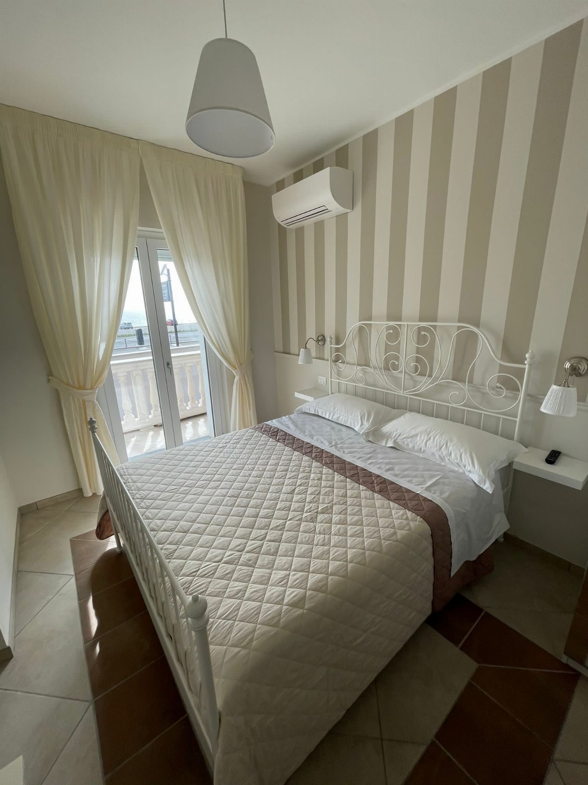 Crialesi Boutique Rooms