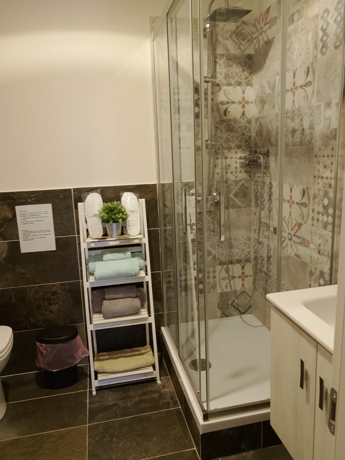 B&B Viktoria City House