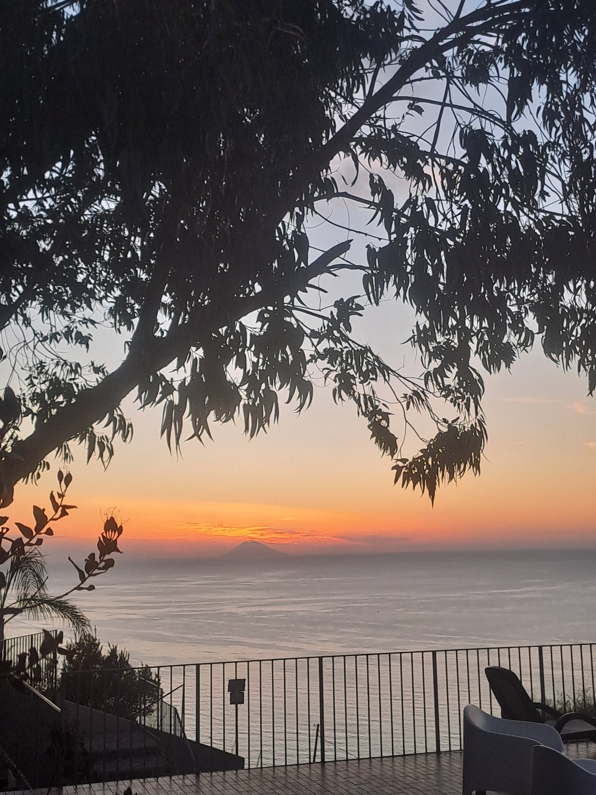 APPARTAMENTO CON GIARDINO PANORAMA MARE MOZZAFIATO