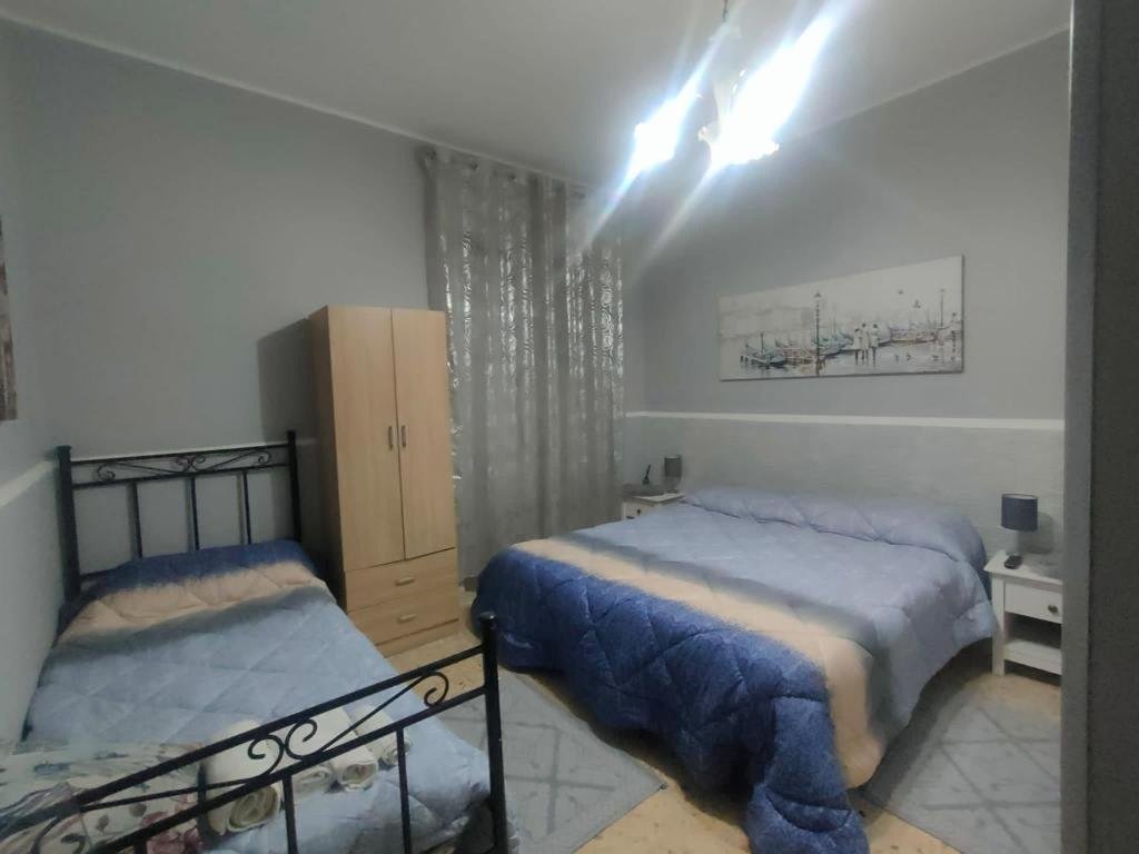 Al centro, VICINO OSPEDALE PUGLIESE DULBECCO E STADIO NICOLA CERAVOLO