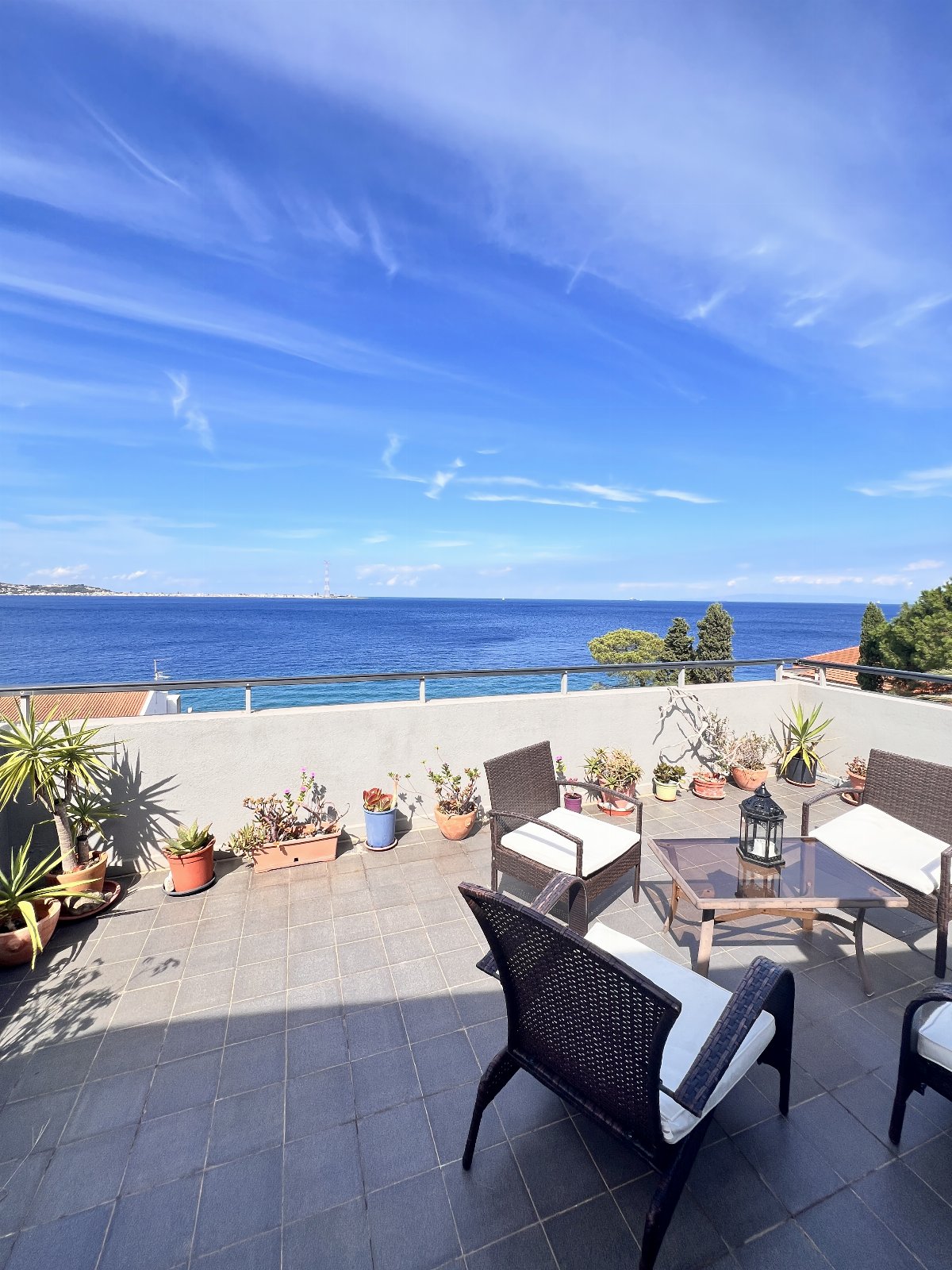 Panoramicissimo appartamento sullo Stretto