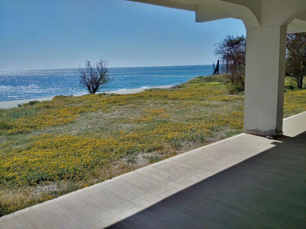 Villa sulla spiaggia a Bova Marina