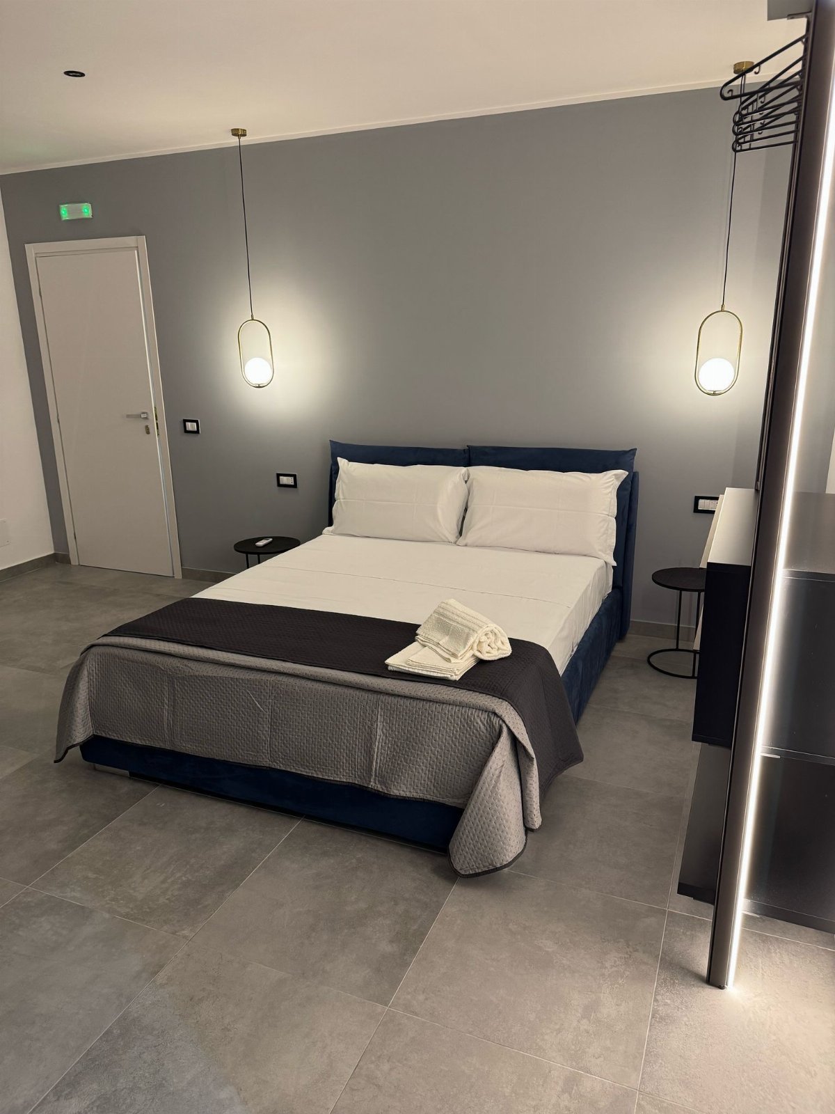 Meravigliosa camera in centro a due passi dal mare