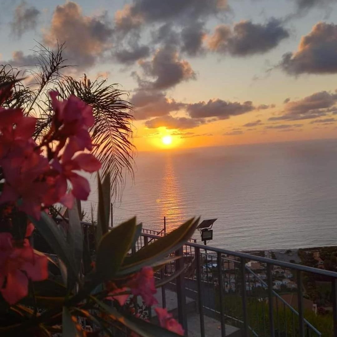 APPARTAMENTO CON GIARDINO PANORAMA MARE MOZZAFIATO