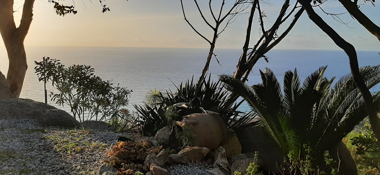 APPARTAMENTO CON GIARDINO PANORAMA MARE MOZZAFIATO