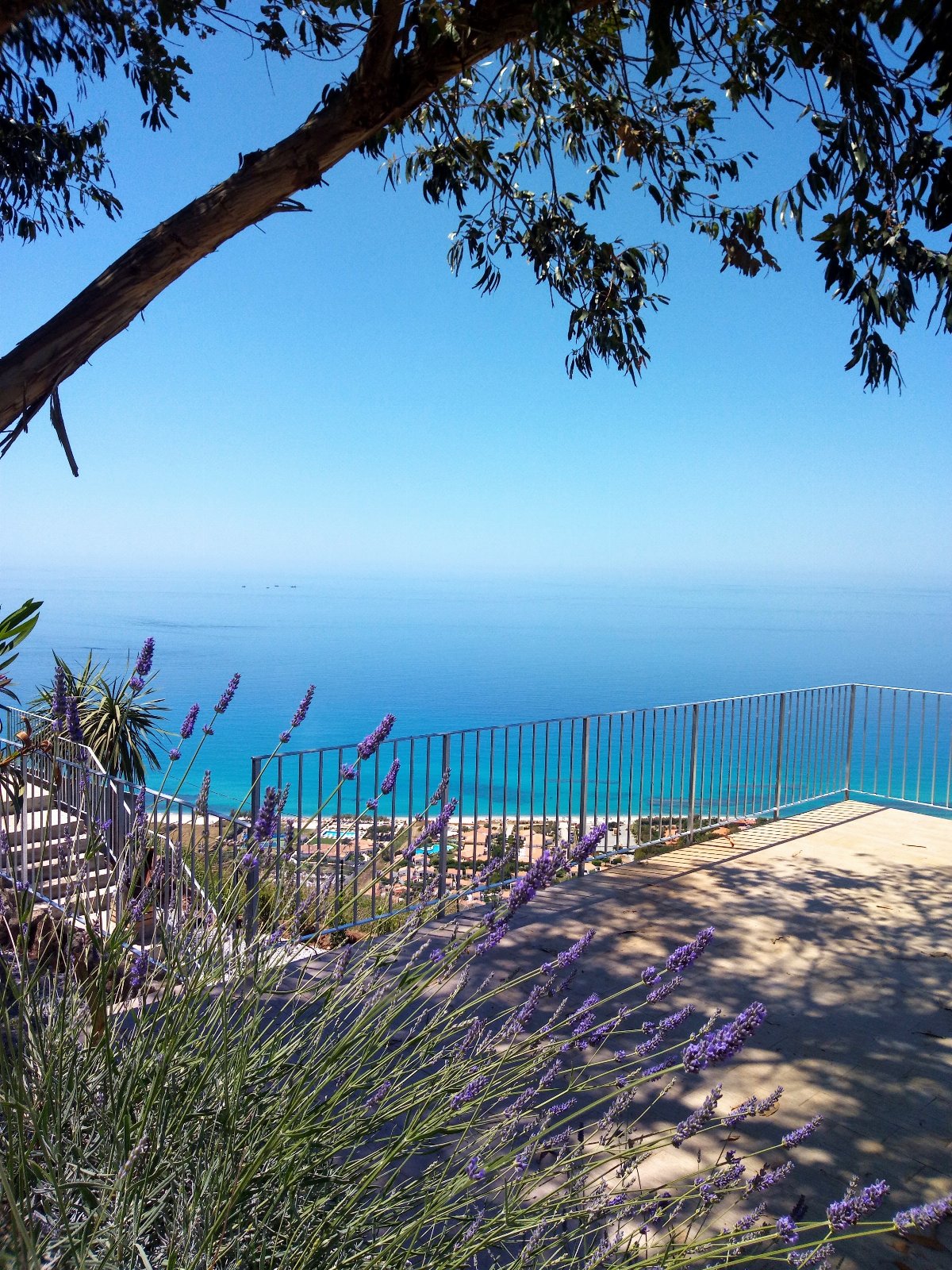 APPARTAMENTO CON GIARDINO PANORAMA MARE MOZZAFIATO