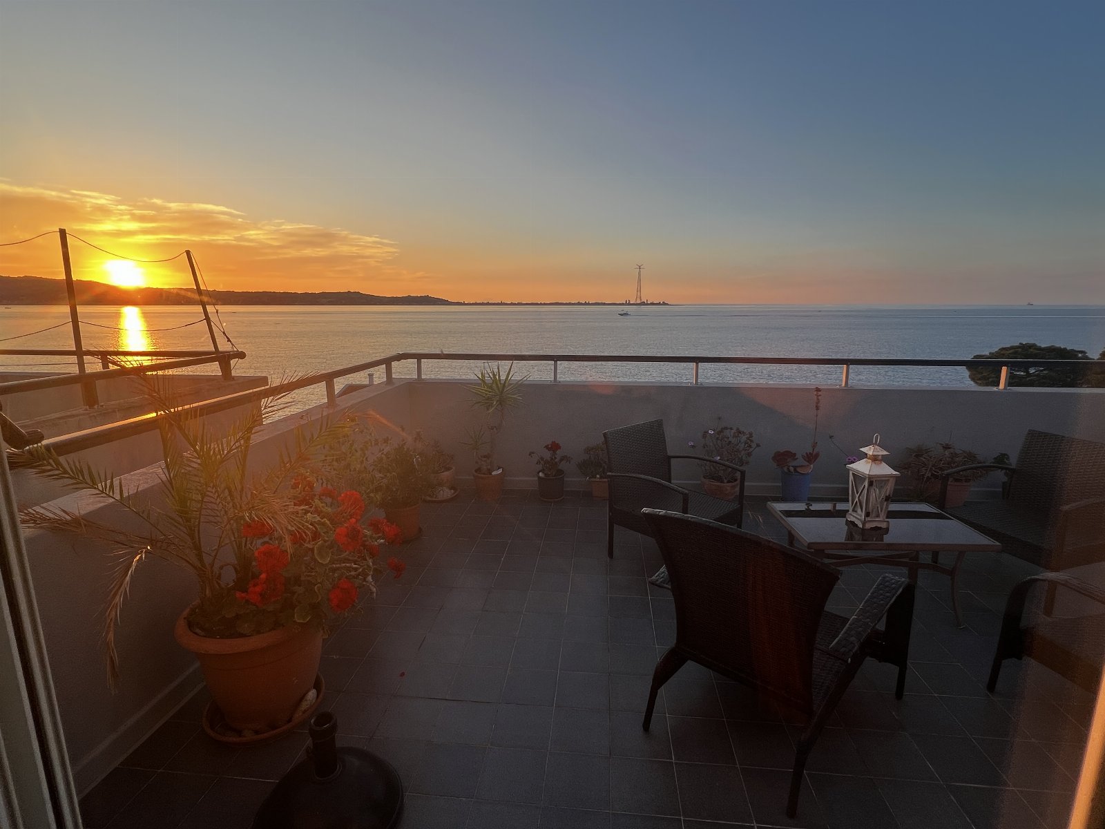 Panoramicissimo appartamento sullo Stretto