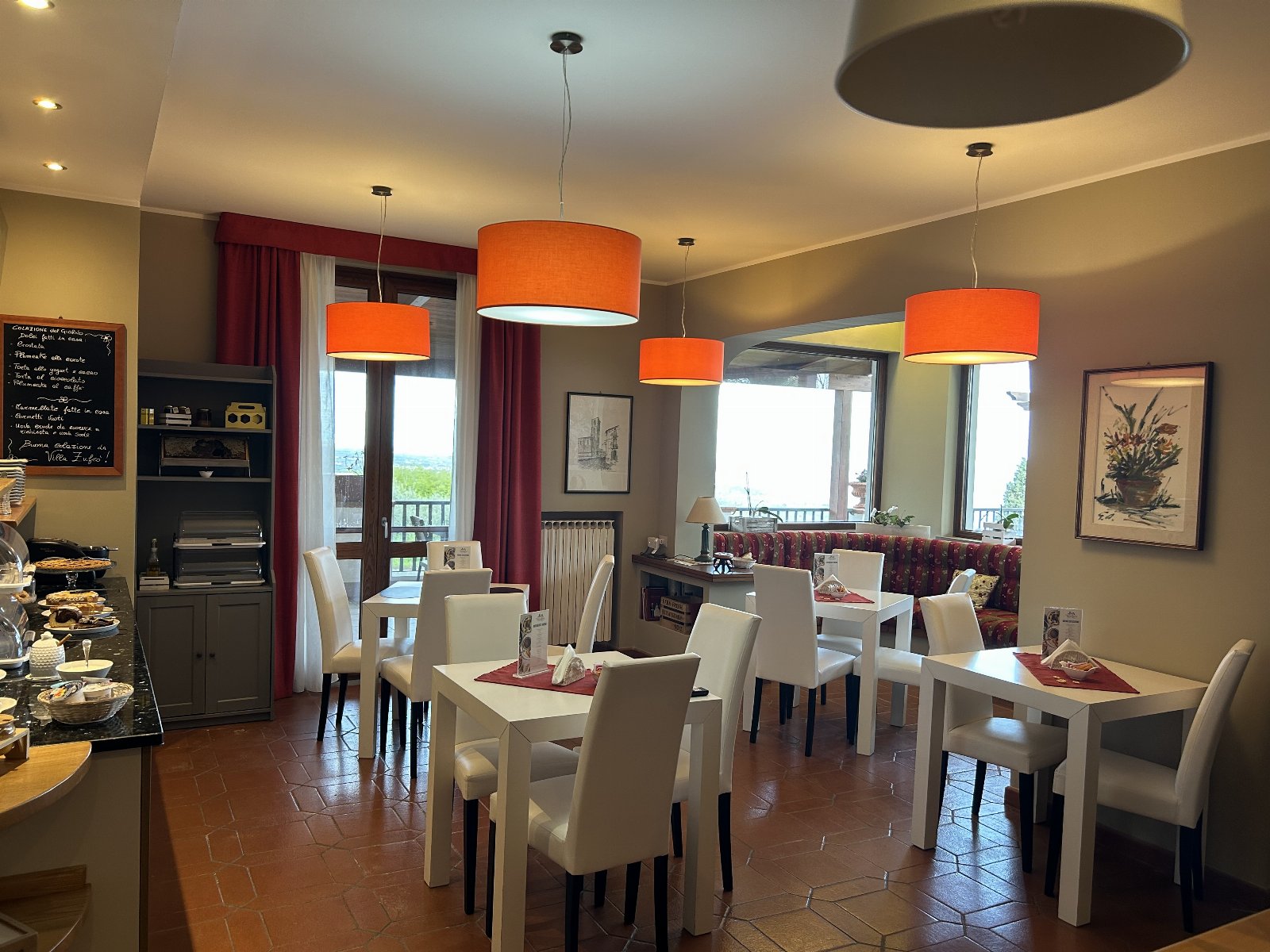 Villa con piscina vista mare