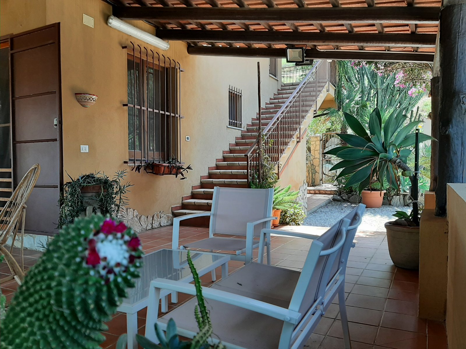 APPARTAMENTO CON GIARDINO PANORAMA MARE MOZZAFIATO