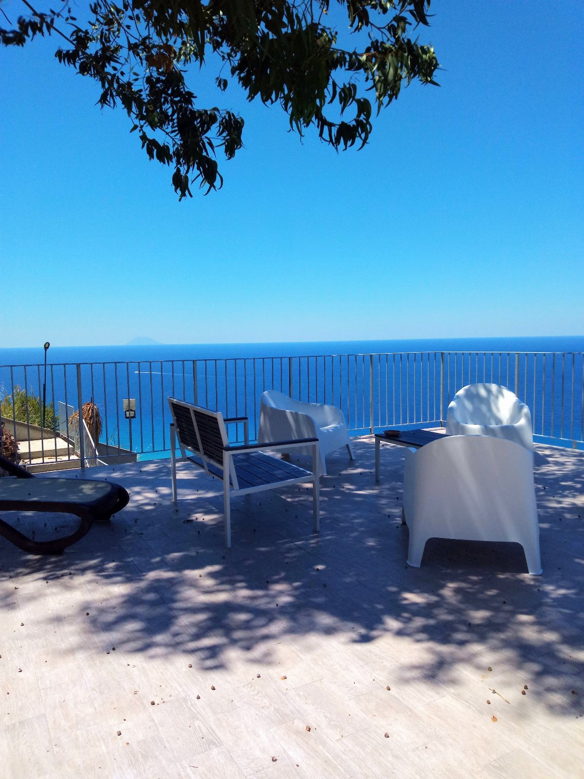 APPARTAMENTO CON GIARDINO PANORAMA MARE MOZZAFIATO