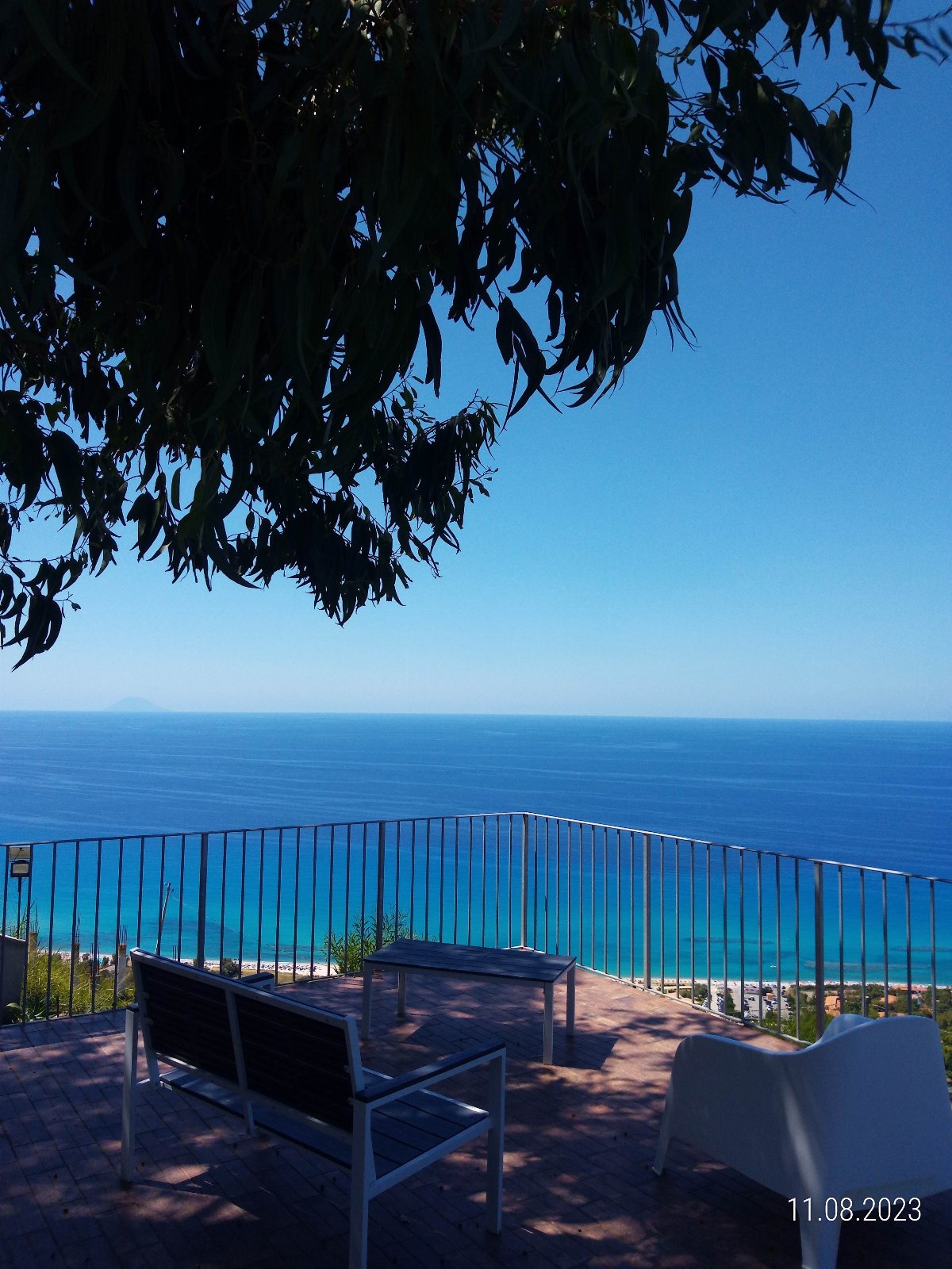 APPARTAMENTO CON GIARDINO PANORAMA MARE MOZZAFIATO