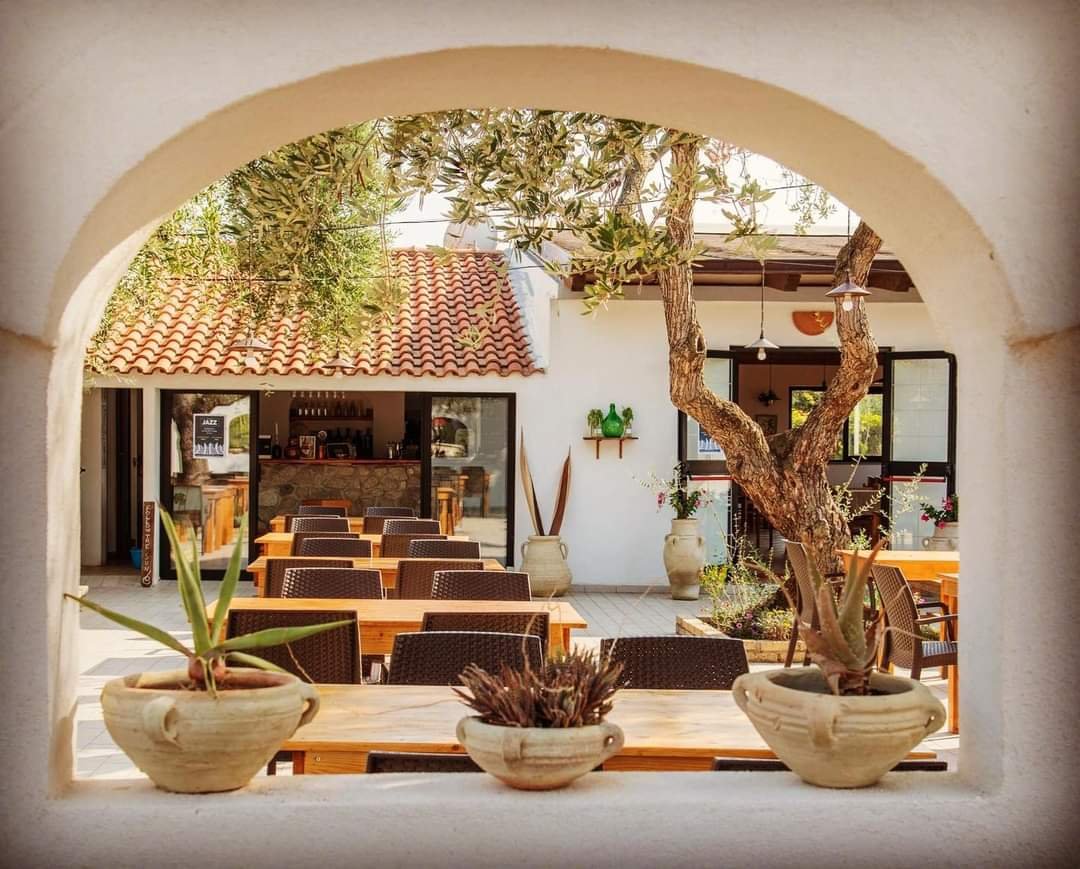 Appartamento Bilocale 2 posti con cucina e vista mare. Spiaggia privata. Sunset Yoga.