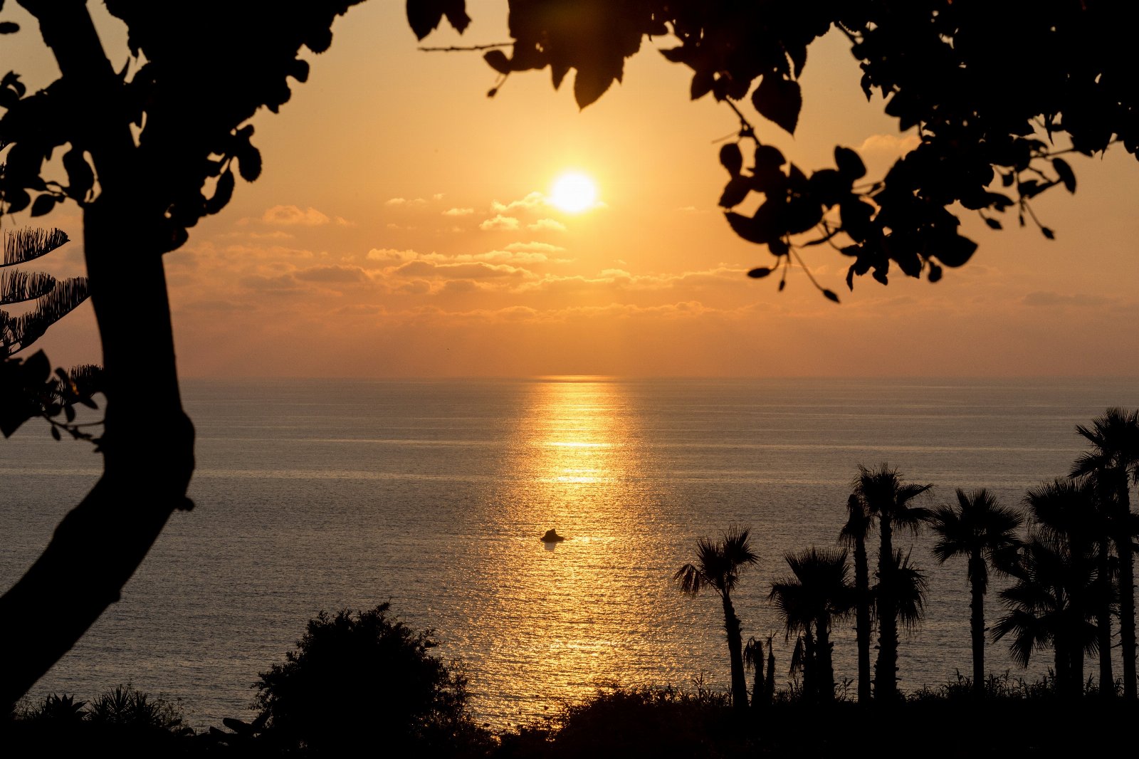 Appartamenti Trilocale 3 posti con cucina vista mare. Spiaggia privata. Sunset Yoga.