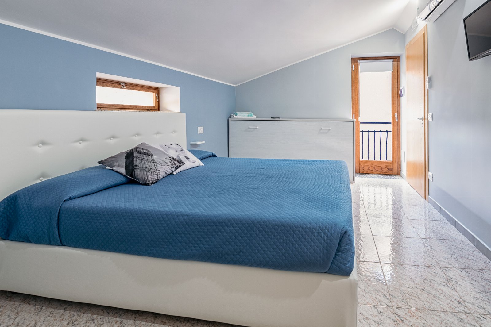 B&B Silver Sleep