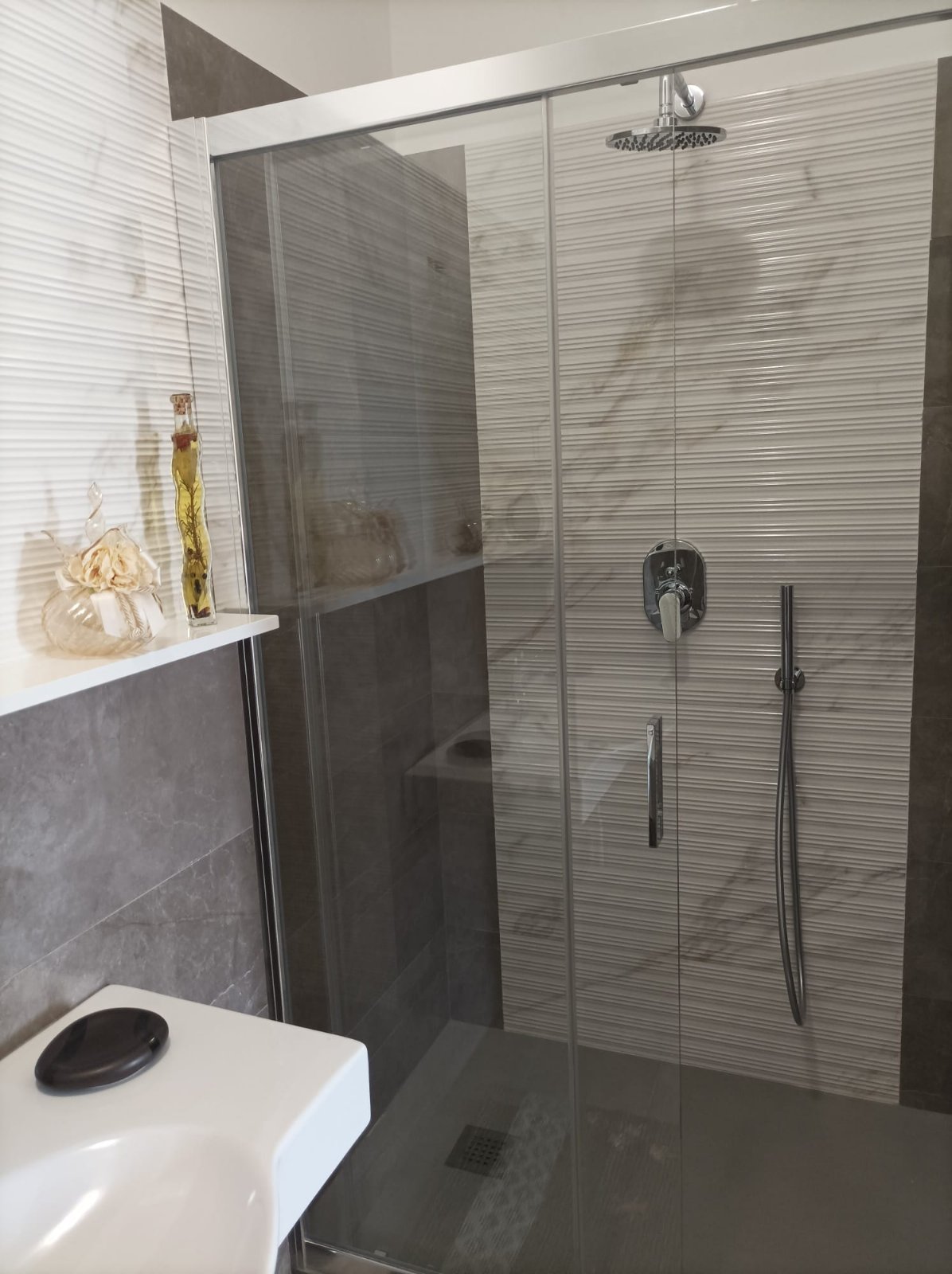 Bilocale Moderno con Piscina ed Idromassaggio a soli 2km da Tropea