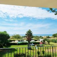 Appartamenti fronte Mare in struttura con piscina