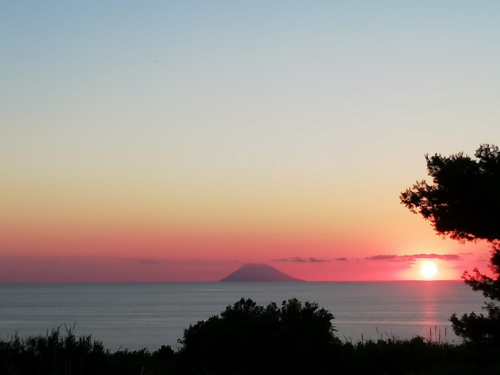 Camera Matrimoniale con terrazza vista mare
