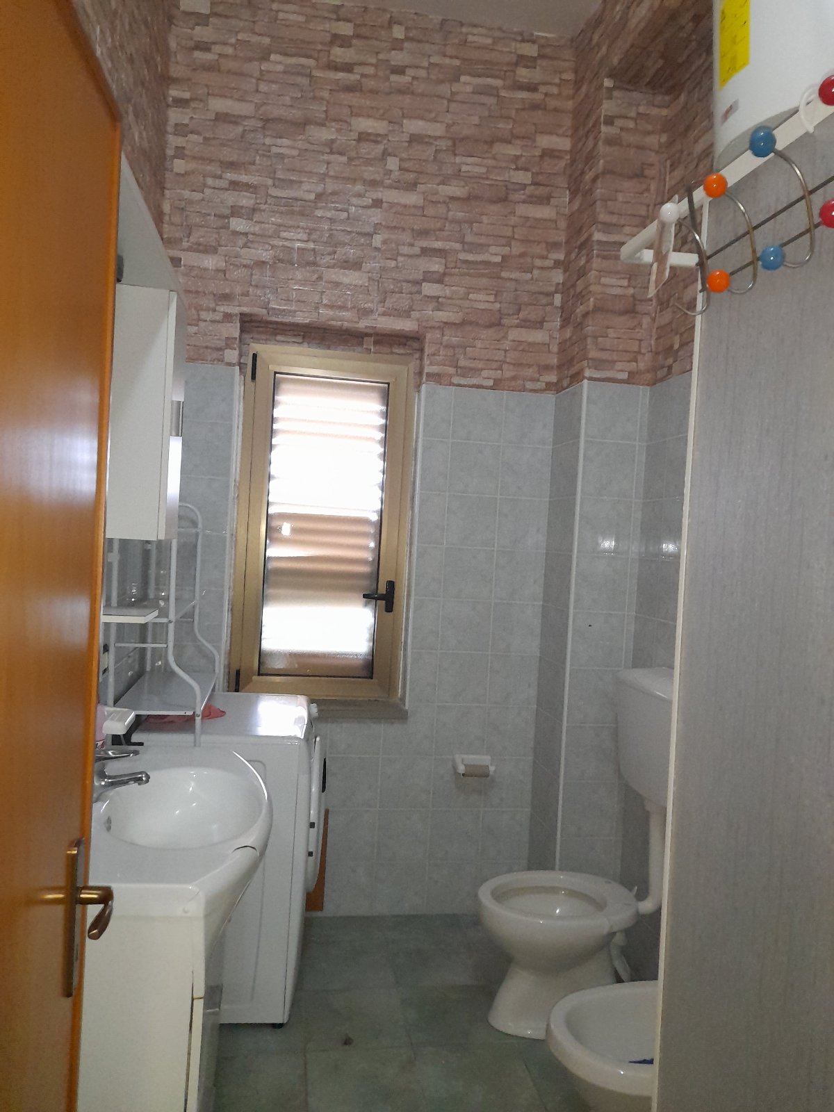 Villa a schiera al pianterreno con guard