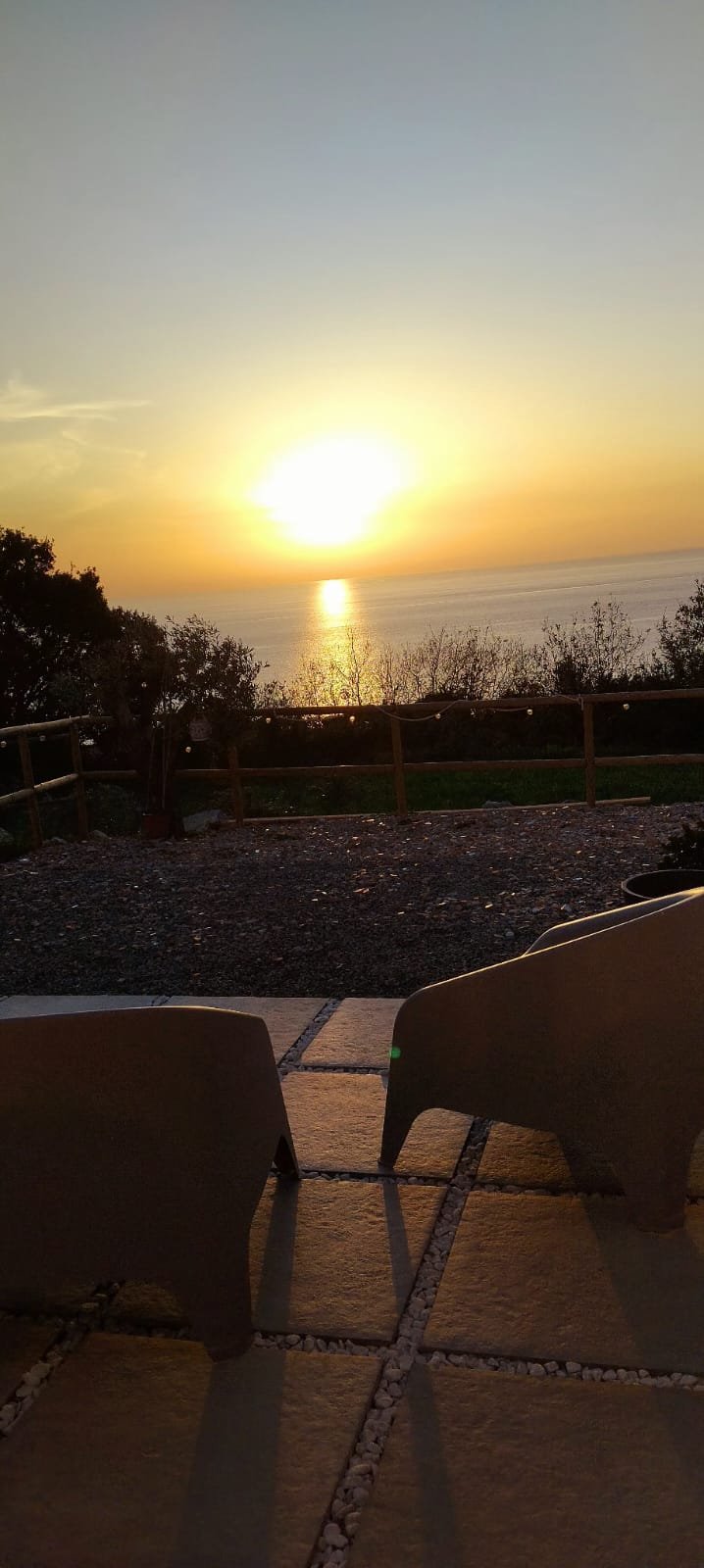 Villa vista mare immersa nella natura mediterranea a soli pochi passi dalle spiagge e dal centro di Diamante
