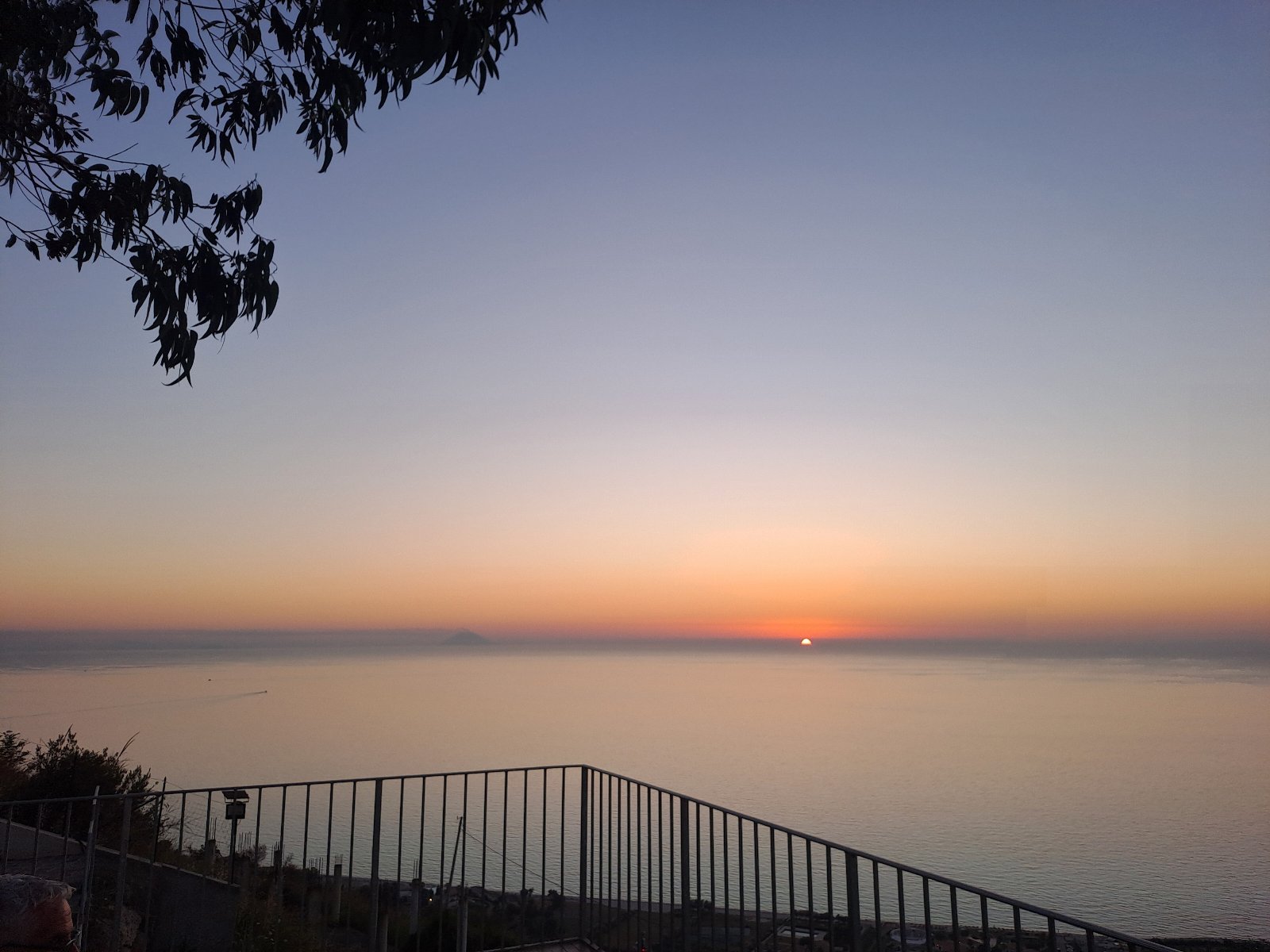 APPARTAMENTO CON GIARDINO PANORAMA MARE MOZZAFIATO