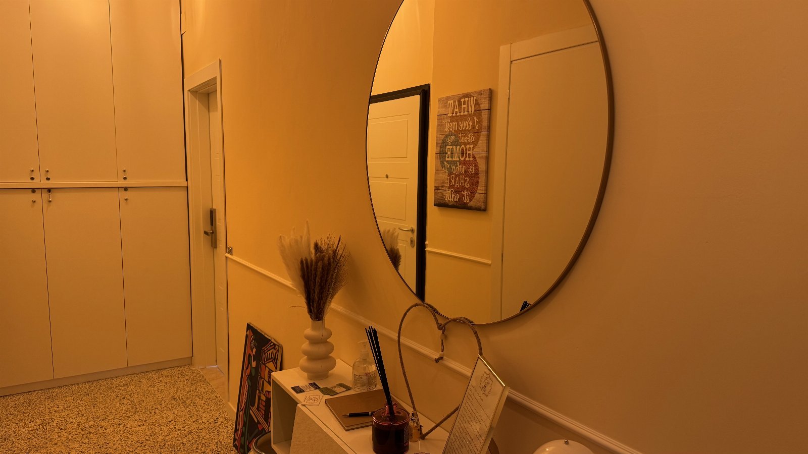 AC GOLD B&B BOUTIQUE ROOMS & SUITE